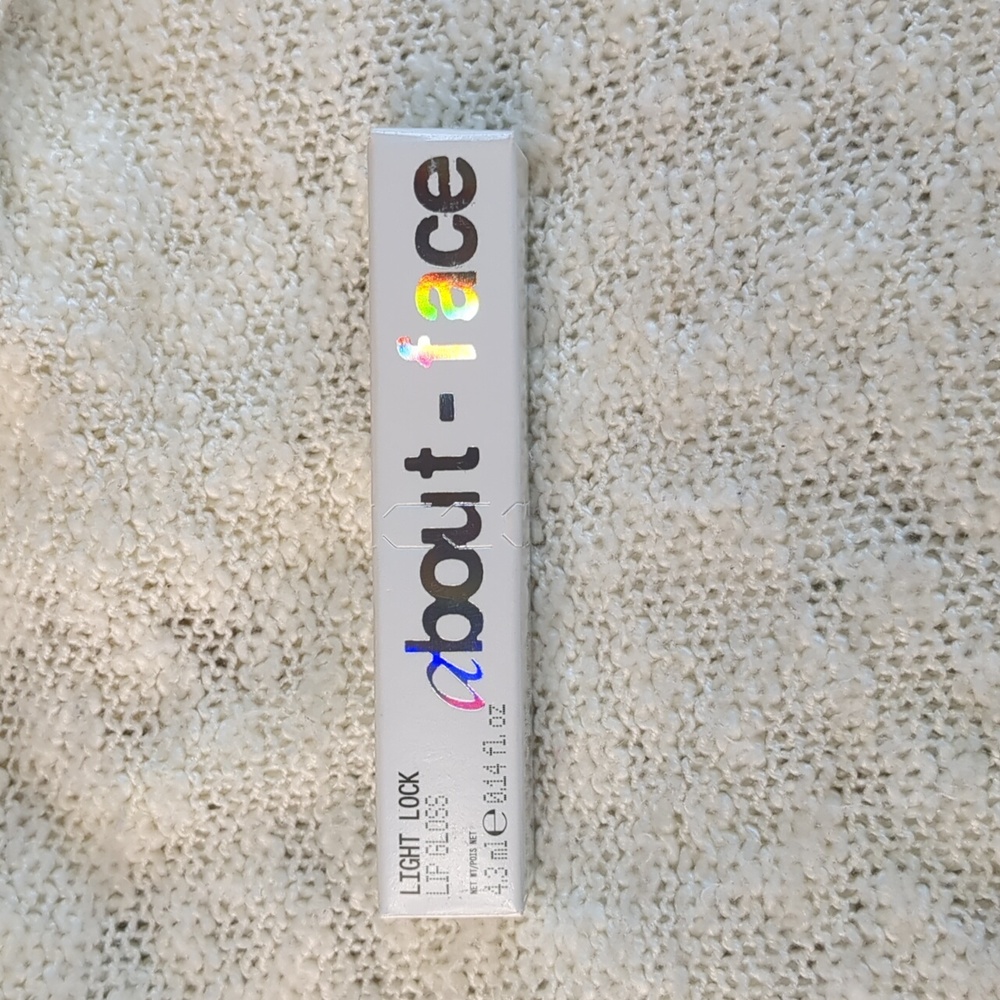 about- face Light Lock Lip Gloss in Shade: Payton, 4.3ml/0.14fl oz